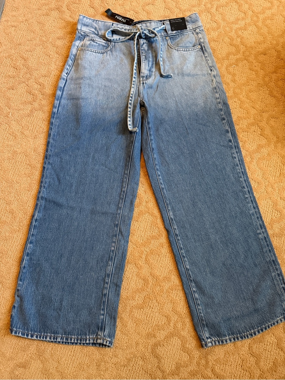 White House Black Market women’s crop jeans